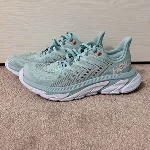 hoka clifton edge ‘eggshell blue’ :)
